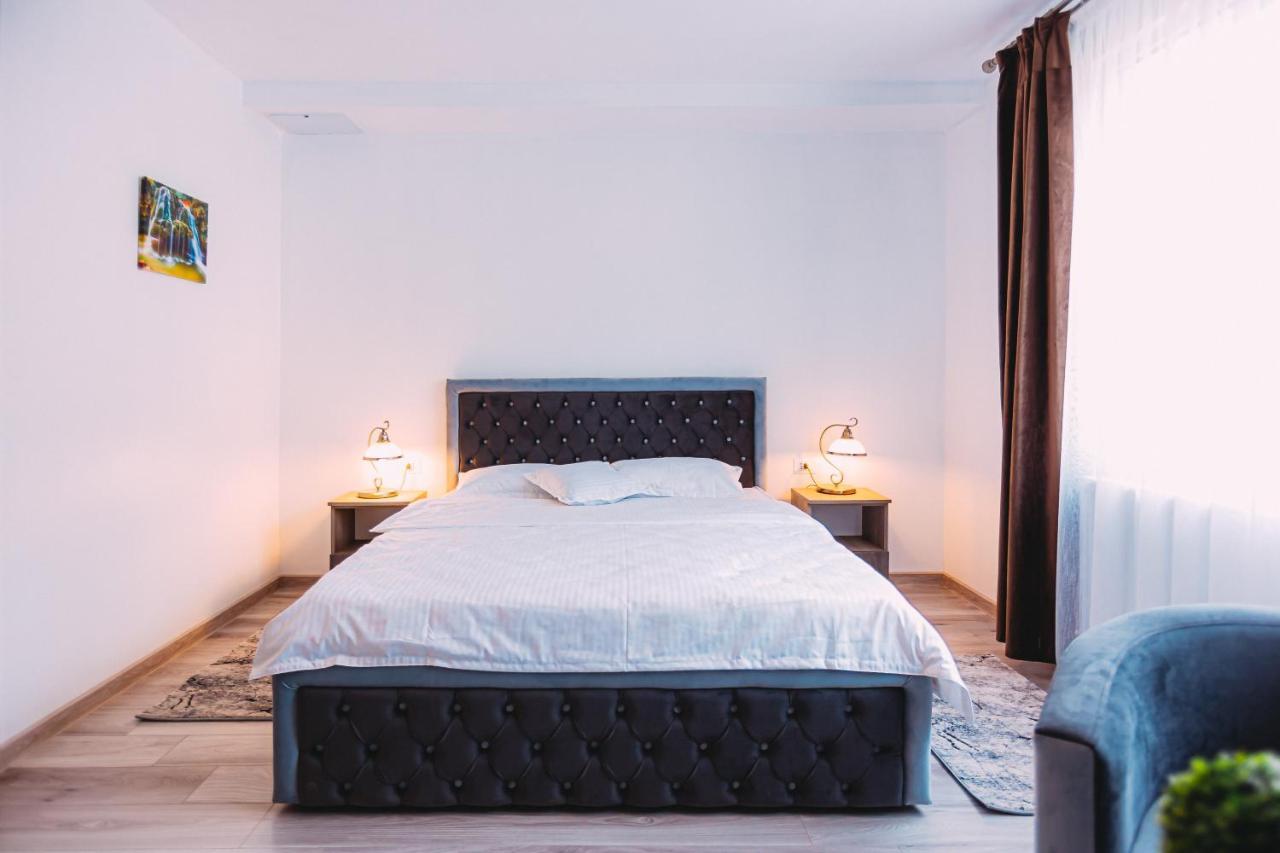 Motel Piatra Corbului 比卡兹 外观 照片